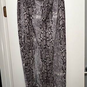 Snakeskin Print skirt